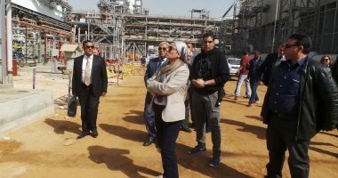 فيديو وصور.. وزيرة البيئة تتفقد مصنع كيما الجديد فى أسوان