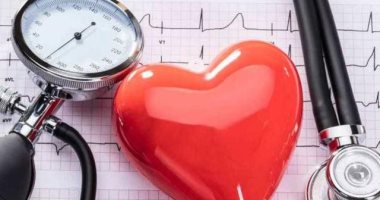 جمعية القلب الأمريكية: ساعات العمل الطويلة فى المكتب ترتبط بارتفاع ضغط الدم
