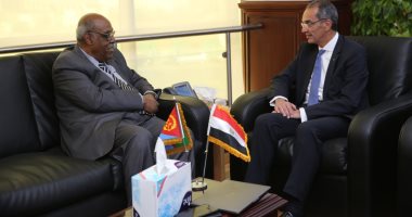 Minister of Communications meets Eritrean Ambassador to discuss enhancing cooperation in technology field 