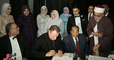 فيديو وصور.. المشير طنطاوي والخطيب في حفل زفاف أحمد علاء شاكر
