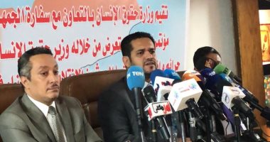 فيديو وصور.. وزير يمنى للأمم المتحدة: الحوثيون يرتكبون جرائم حرب بحق أهالى حجور
