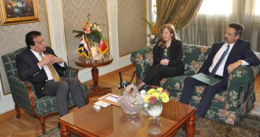 وزير التعليم العالى يلتقى سفيرة البرتغال بالقاهرة لبحث إنشاء فروع لجامعات جديدة