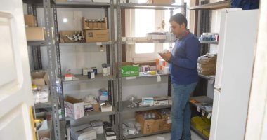 ضبط أدوية مجهولة المصدر وأدوية منتهية الصلاحية بصيدلية فى مرسى علم