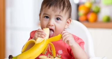 صحتك فى وصفة..كعكة الموز بالفواكه المجففة لزيادة وزن طفلك