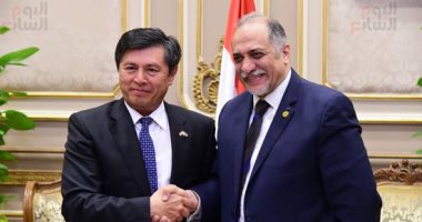 سفير أوزباكستان يُعلن تسيير رحلات جوية مباشرة إلى القاهرة وشرم الشيخ