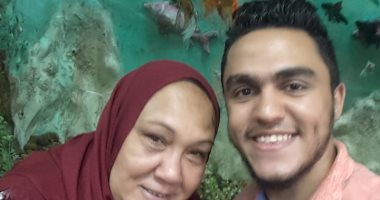 عيد على ست الحبايب.. "مروان" لوالدته الحاجة هدية: ربنا يحميكى ويديكى الصحة