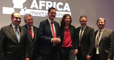 سفير مصر في برلين يشارك بمؤتمر الأعمال الأفريقي لتعزيز الاستثمار بأفريقيا