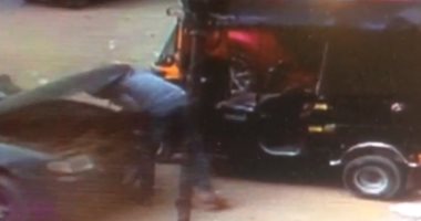 قاريء يشارك بفيديو سرقة بطارية سيارته أثناء توقفها بشبرا الخيمة