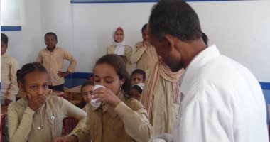 "صحة أسوان" : تطعيم 160 ألف طالب فى حملة القضاء على الديدان المعوية 