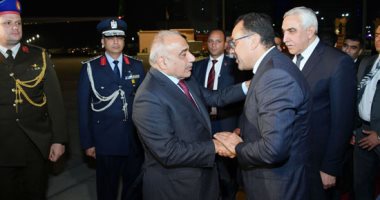 صور.. "مدبولى" يودع رئيس الوزراء العراقى بمطار القاهرة بعد زيارته الرسمية 