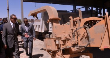محافظ أسيوط يتفقد مصنع تدوير القمامة بقرية المنشاة الكبرى 