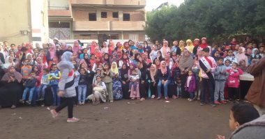 صور.. أمناء مدرسة شعشاع الإعدادية يكرمون 95 طالبا وام مثالية بالمنوفية