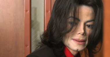 رغم اتهامه بالتحرش.. مايكل جاكسون يتبرع بـ 400 مليون دولار للجمعيات الخيرية