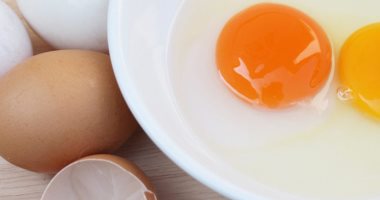 هل صفار البيض مضر بالصحة؟ اعرف الإجابة