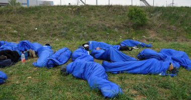 إصابة 29 مهاجرا فى حريق بمخيم فى البوسنة
