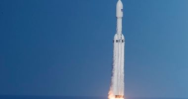 فى أول مهمة تجارية له .. SpaceX تطلق صاروخ Falcon Heavy للمرة الثانية