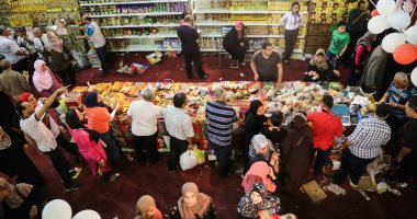 وزارة التموين: استمرار ضخ السلع بمعارض أهلا رمضان بتخفيضات 30%