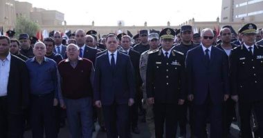 وزير الداخلية يتقدم الجنازة العسكرية للشهيد ماجد عبد الرازق معاون مباحث النزهة