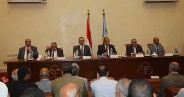 فيديو.. وزير الزراعة يدعو للمشاركة في الاستفتاء علي الدستور (صور)