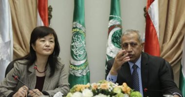 رئيس الأكاديمية العربية للعلوم يبحث سبل التعاون مع قنصل عام الصين بالإسكندرية 