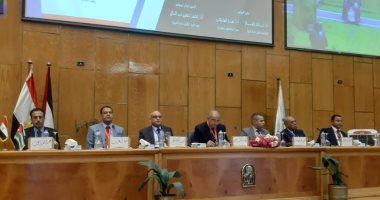  صور .. انطلاق مؤتمر آفاق التنمية فى الوطن العربى بجامعة أسيوط