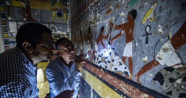 السفارة الأمريكية تهنئ مصر باكتشاف مقبرة عمرها 4300 عام: تحتوى على لوحات مذهلة
