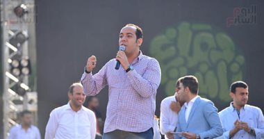تنسيقة شباب الأحزاب والسياسيين تحث طلاب "عين شمس" بالمشاركة بالاستفتاء