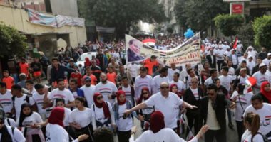 المواطنون يحتشدون وينظمون مسيرات احتفالا بماراثون الاستفتاء بالتحرير 
