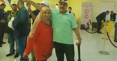 جمال الحاجرى وزوجته من الكويت: الاستفتاء كان أحلى يوم