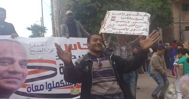 فيديو وصور .. أجزاء احتفالية أمام لجان الإسكندرية بالاستفتاء على الدستور
