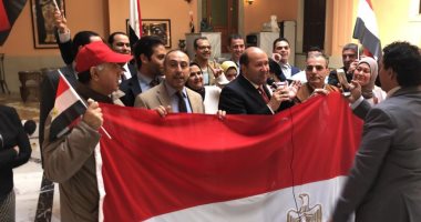 سفارتا مصر فى بغداد والرياض تستقبلان المصوتين على الاستفتاء فى يومه الثالث