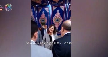 فيديو.. وزيرة التخطيط تدلى بصوتها فى الاستفتاء على تعديلات الدستور بمصر الجديدة