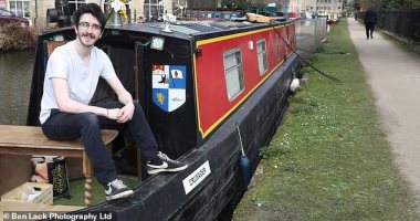 لماذا تزايدت شعبية العيش على القوارب فى الممرات المائية ببريطانيا؟