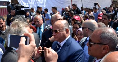 محافظ القاهرة يتفقد سير عملية الاستفتاء على التعديلات الدستورية 