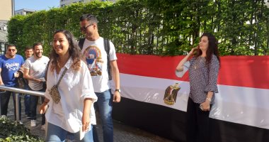 صور.. الشباب يكتسحون الاستفتاء على الدستور فى السفارة المصرية بألمانيا