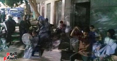 فيديو وصور.. فرقة لمطربين ربابة تتغنى بسحر مصر أمام لجنة القرنة غربى الأقصر