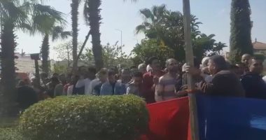 فيديو.. احتشاد المواطنين أمام لجان سوق العبور  فى اليوم الثانى للاستفتاء