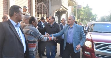  وزير الرى في زيارة مفاجئة لمحافظة الفيوم لمتابعة مشكلة انسداد الصرف المعطي