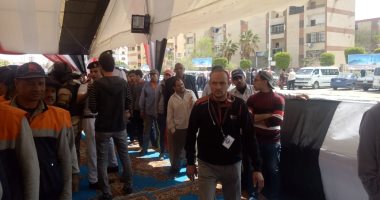 صور.. تزايد إقبال المواطنين على لجان القاهرة الجديدة ثانى أيام الاستفتاء