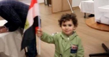 تحيا مصر.. "الهجرة" تحتفى بمشاركة أطفال المصريين بالخارج لآبائهم بالاستفتاء
