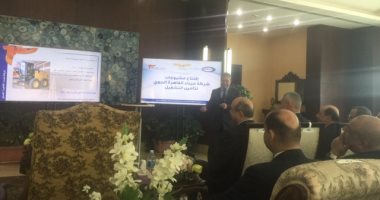 وزير الطيران يطلق الموقع الإلكترونى الجديد لمطار القاهرة