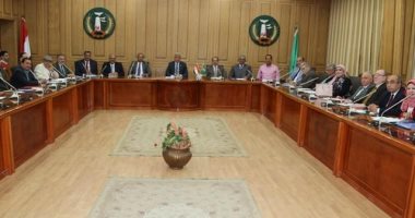 محافظ المنوفية يناقش  بدء مبادرة 100 مليون صحة للأجانب من خارج المحافظة 