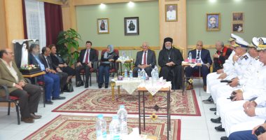 صور.. محافظ الجيزة يزور مطرانية الأقباط الكاثوليك للتهنئة بعيد القيامة صور.. محافظ الجيزة يزور مطرانية الأقباط الكاثوليك للتهنئة بعيد القيامة