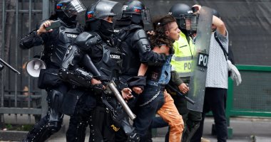 اشتباكات عنيفة مع الشرطة الكولومبية خلال إضراب ضد الحكومة