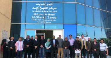 أكثر من 2000 طالب يؤدون اختبار تحديد المستوى بمركز الشيخ زايد لتعليم العربية 