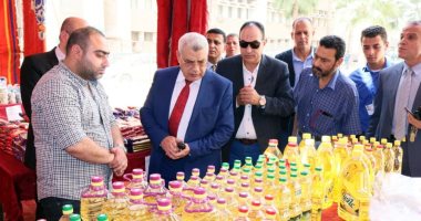 نائب رئيس جامعة طنطا يفتتح معرض "سوبر ماركت أهلا رمضان"للسلع الغذائية