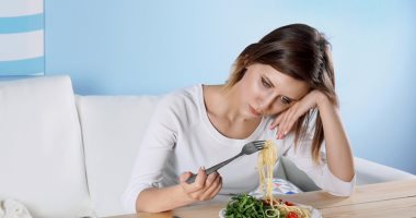 دراسة كورية: تناول الطعام بمفردك يزيد من  مخاطر الإصابة بأمراض القلب