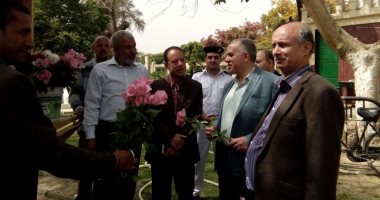 وزير الرى يتفقد حدائق القناطر الخيرية لمتابعة تطويرها