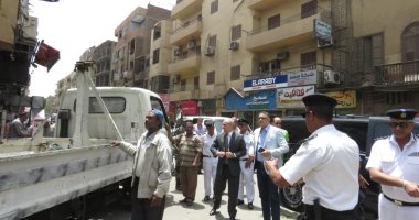 صور.. محافظ الأقصر ومدير الأمن يشاركان بحملة لرفع الإشغالات 
