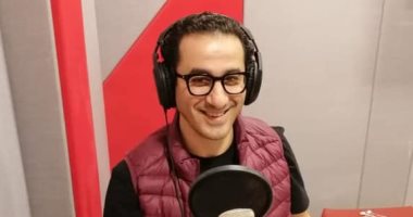 زي كل سنة .. أحمد حلمى يبدأ تسجيل مسلسله الاذاعى "وش فى وش"